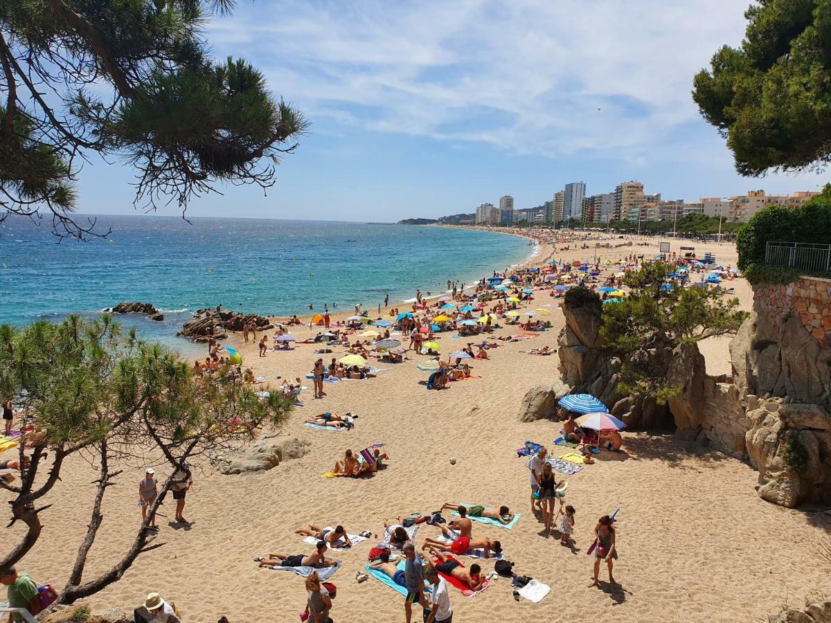 Faro Solo Para Mujeres Platja d'Aro Exteriör bild