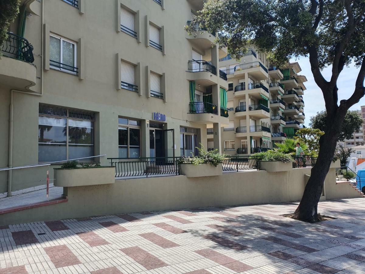 Faro Solo Para Mujeres Platja d'Aro Exteriör bild